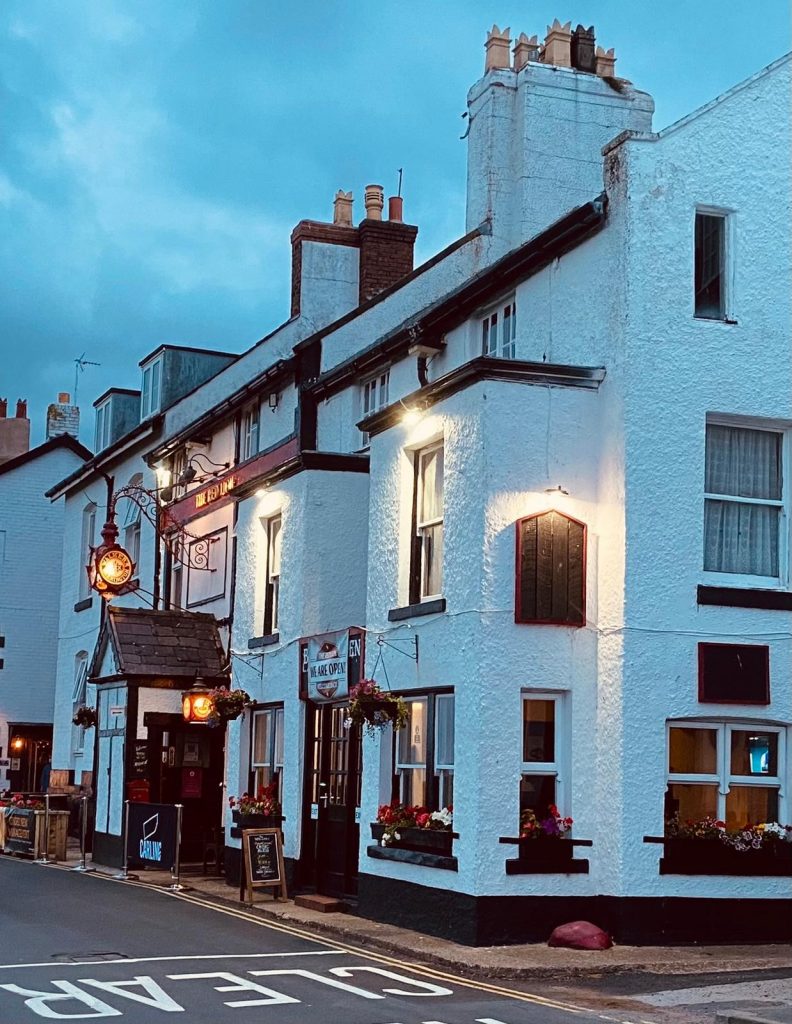 Red Lion Pub by JLau Associates
